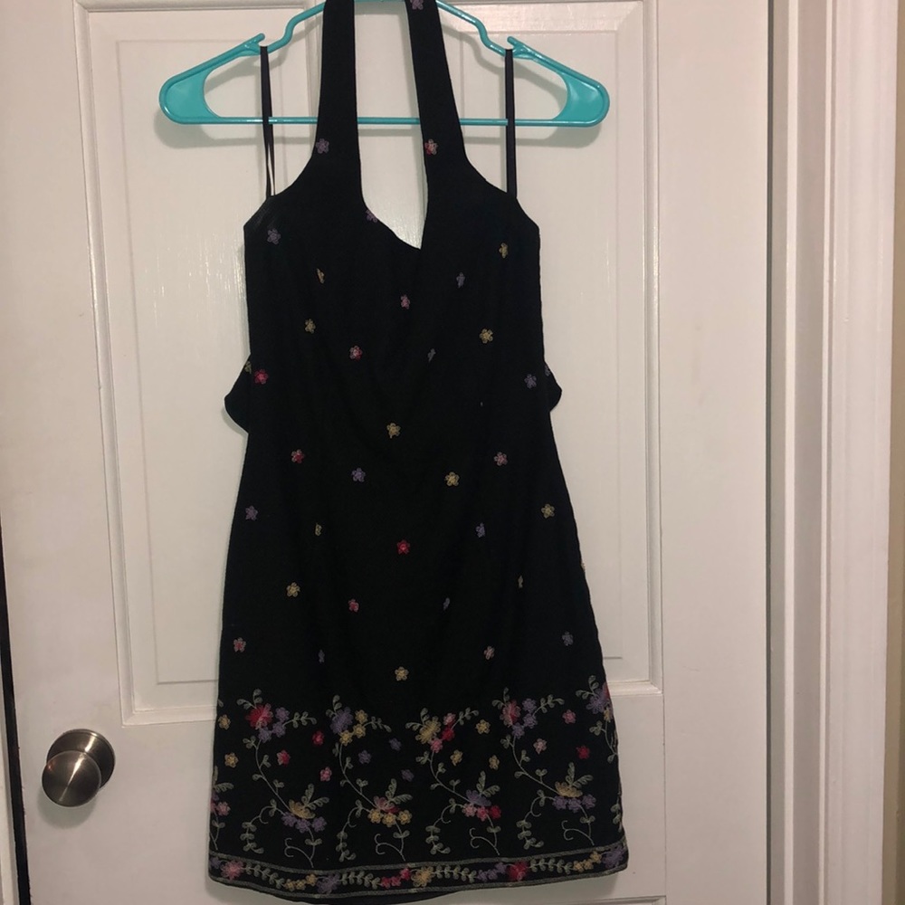 Black quilt flower dress